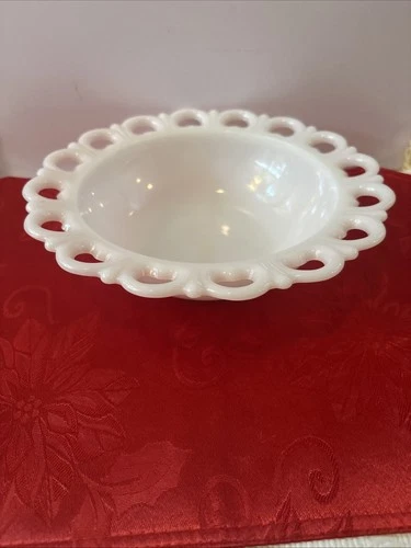 Vintage anchor Hocking milk glass lace edge scalloped bowl 9.5 x 2.5