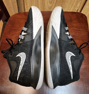 Nike Kyrie Flytrap 6 Black White Athletic Basketball Shoes Mens Sz