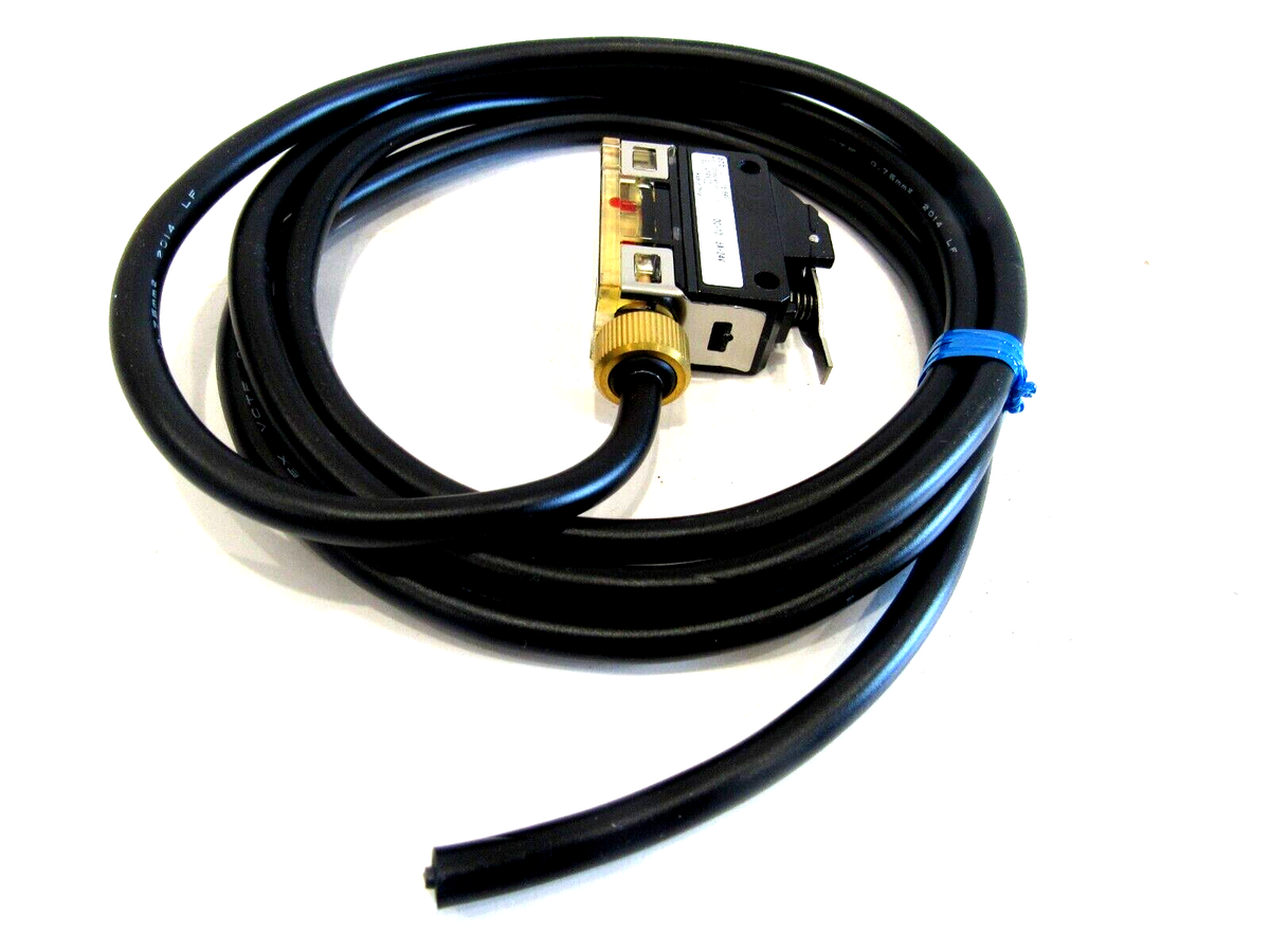 NEW AZBIL SL1-TFXC2-A02 COMPACT LIMIT SWITCH W/CABLE SL1TFXC2A02