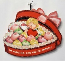 ANGEL in HEART BOX of CANDIES, CHOCOLATES * VALENTINE * Glitter ORNAMENT Vtg Img