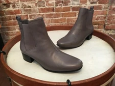 H by Halston Grey Leather Alison Gored Chelsea Mod Ankle Boot NEW