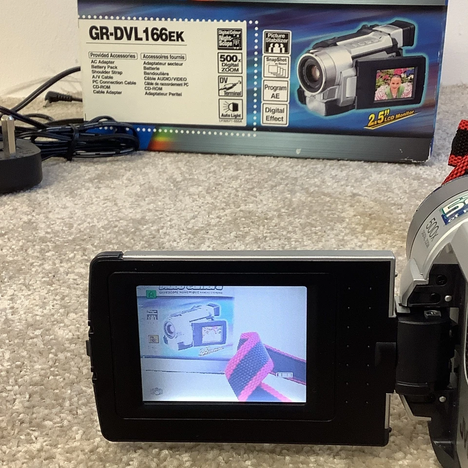 JVC Digital Video Camera GR-DVL166EK in Silver Handheld MiniDV - Image 4 of 4