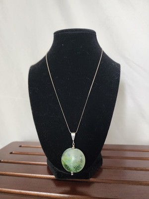 VTG Sterling Silver Art Glass Pendant Necklace Green Etched Fern Dichroic Orb