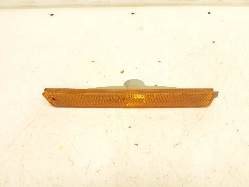 1996-99 Saturn S Series (Sedan) Passenger Right Side Marker  - Image 2 of 3