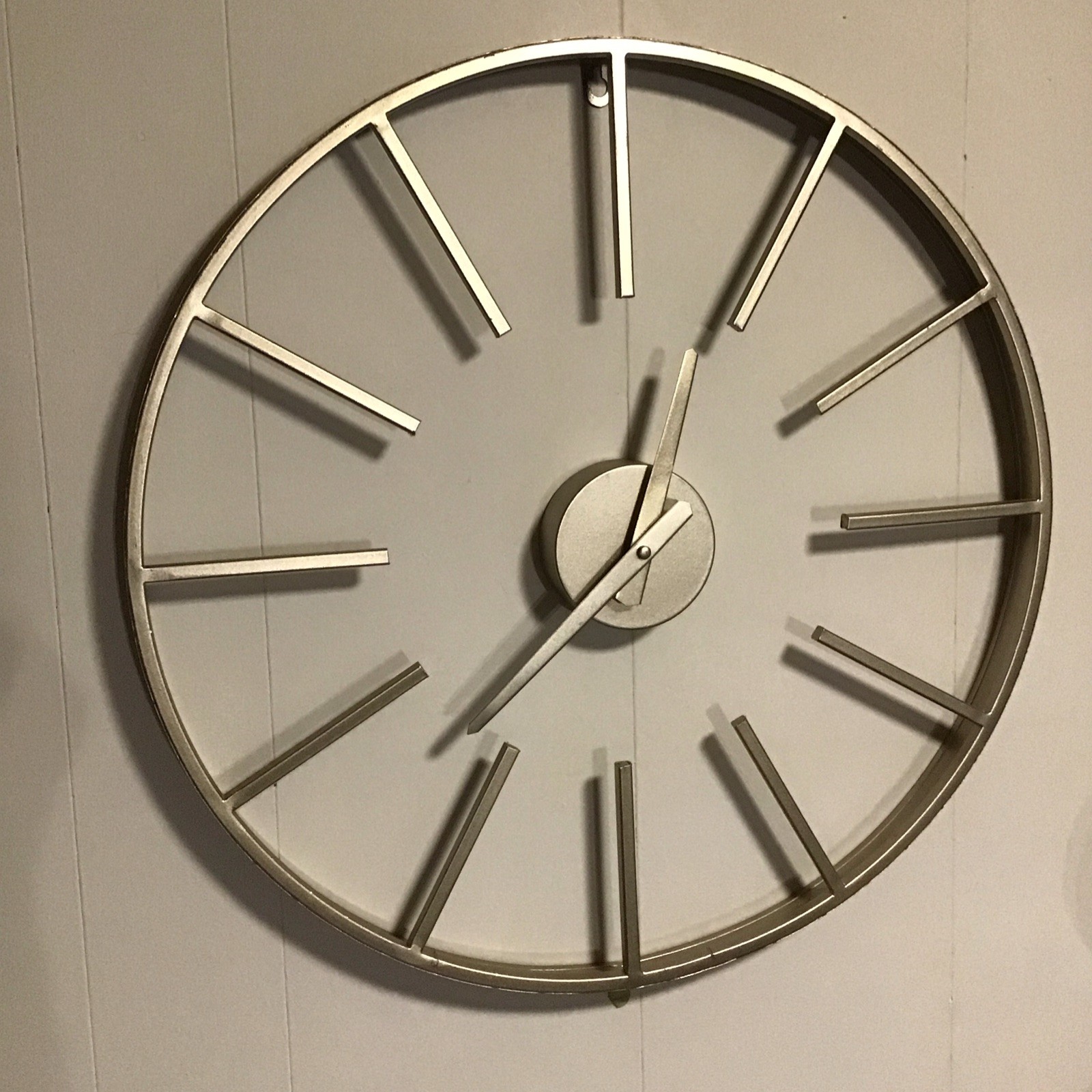 Large 20 Inch Minimalist Wall Clock White Metal Farmhouse Decor Modern