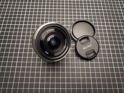 Sony E 16mm f/2,8  LIKE NEW, SEL16F28, Silver, Wide Angle Pancake Lens, Alpha, A