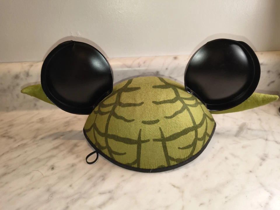 Boné chapéu orelhas de Mickey Mouse Yoda parques da Disney oficial Star Wars - Imagem 3 de 4