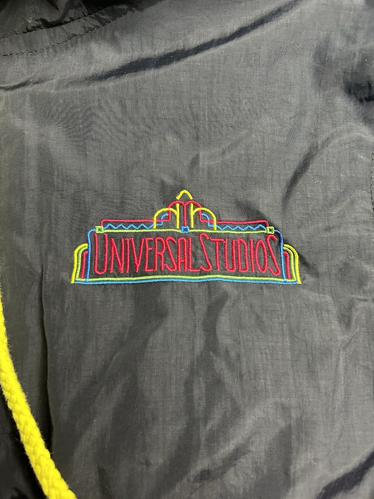 universal studios jacket size small - image 3