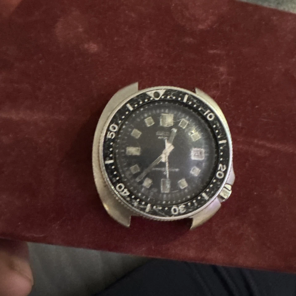 Seiko Captain Willard Diver 6105-8119 Watch As Is Estate Item Diver Original - Image 2 of 4