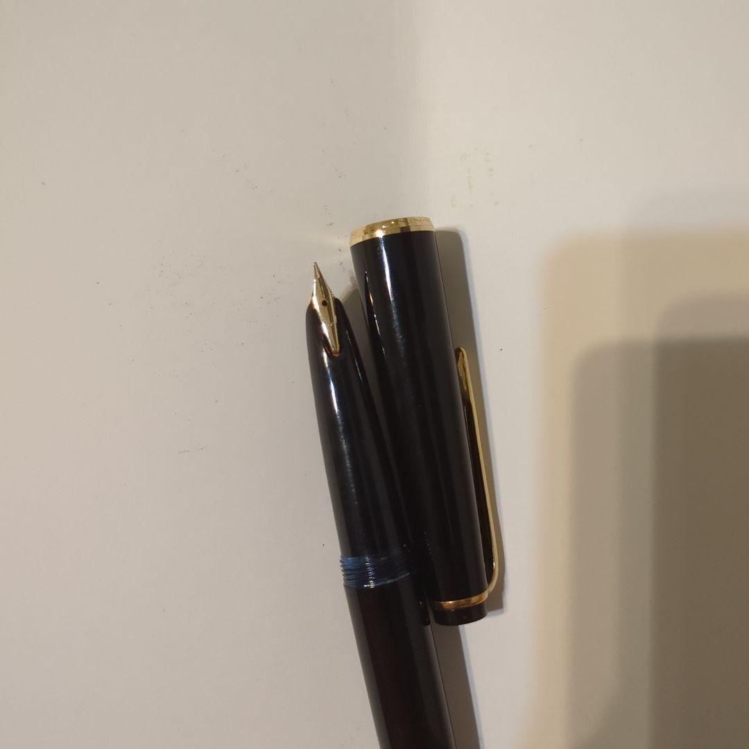 モンブラン　no32　万年筆　F　585 1960年代 60s モンブラン No 32 MONTBLANC No 32 （極細字） 14K