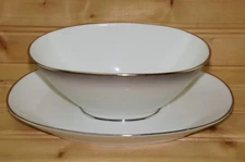 Rosenthal Elegance Platinum Trim Gravy Boat or Sauce Bowl w/attached Underplate