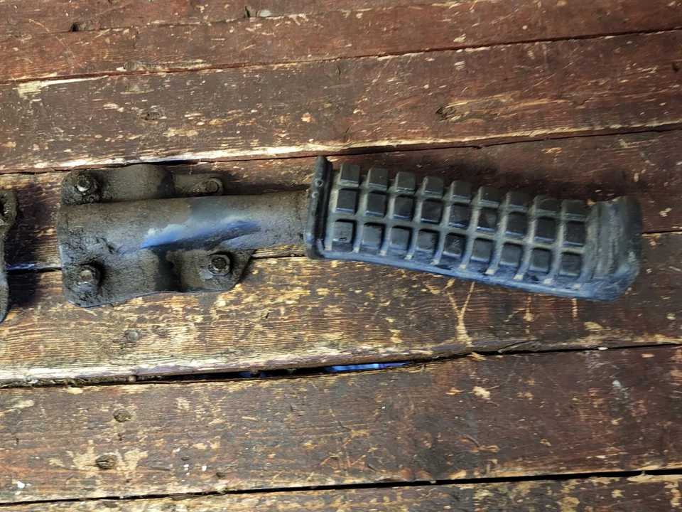 1982 Honda ATC 185 S ножные колышки опоры комплект крепежные кронштейны с оборудованием atc185s HM - Изображение 3 из 4