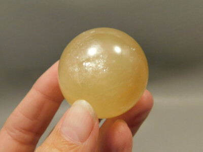Honey Calcite Stone 1.6 inch Sphere Rock 40 mm Crystal Ball #O8