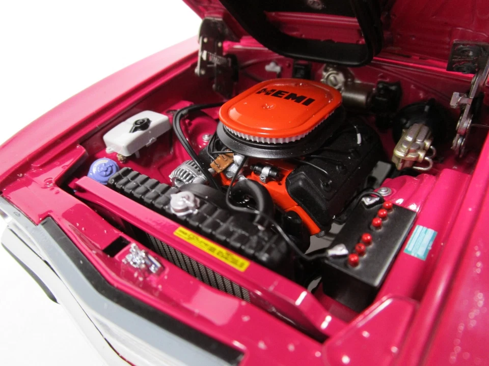 GMP 1/18 PINK 1970 PLYMOUTH ROAD RUNNER USED VERY NICE NOT PERFECT *READ - Image 4 of 4