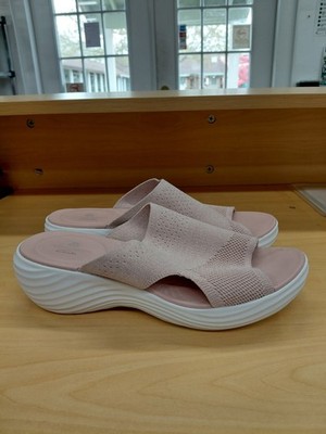 Clarks Cloudsteppers Women's Sandals Size 10 Wedge Slip On Slides Knit