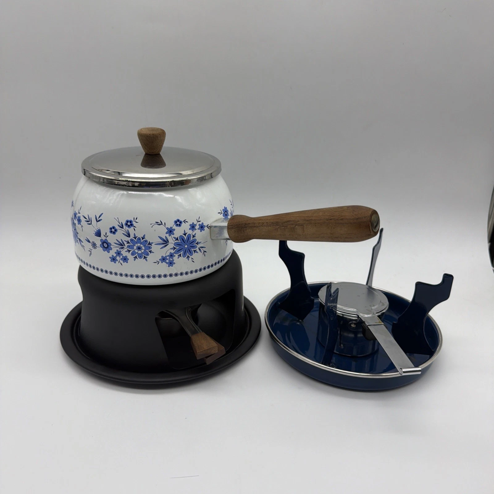 Vntg Fondue Pots Burner Stands Forks Mid Century RETRO White Floral Stainless
Opens in a new window
