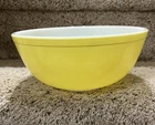 Vintage Pyrex 4 Quart Mixing Bowl #404 Primary Yellow Ex.Cond For Year 10.5”Wide
