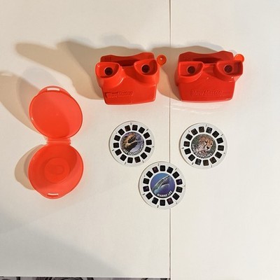 View-Master Lot 1998 Fisher-Price & 2014 Basic Fun Red 3D Viewers + 3 Reels Case