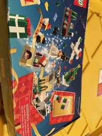 LEGO Christmas Build Up 40222 250pcs 24 in 1 Holiday with Manuals & Open Box