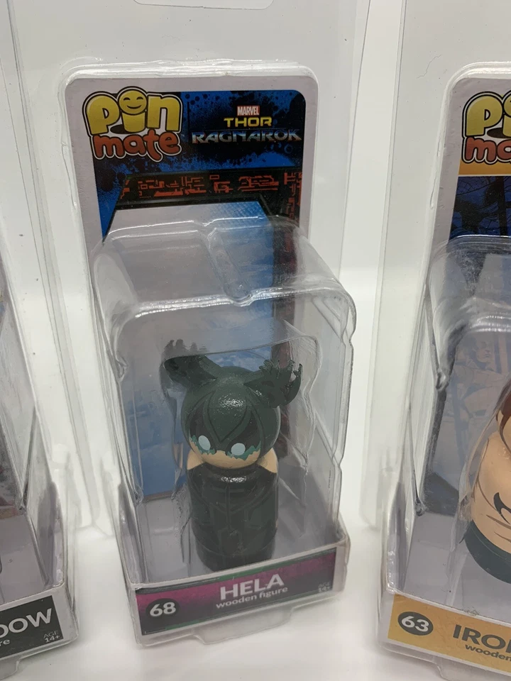 Фигурка Ragnarok Hela Black Widow Iron Fist Pin Mate новая упаковка 3 шт. - Изображение 4 из 4