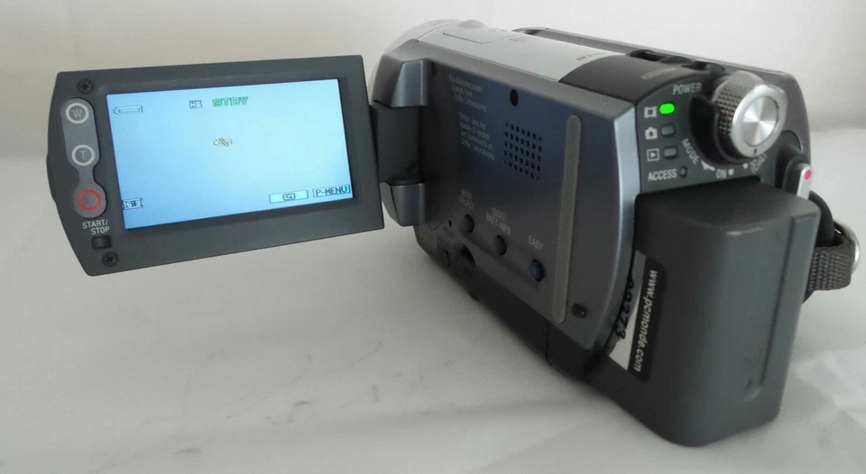 Sony 60 GB HDD HandyCam Camcorder (DCR-SR70E) - Image 2 of 2