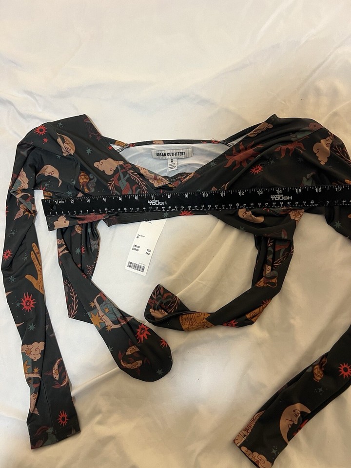 Urban Outfitters UO Womens Top Blossom Ruffle Wrap Floral Size Medium