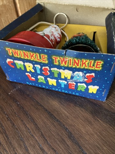 VINTAGE TWINKLE-TWINKLE CHRISTMAS LANTERN BATTERY OPERATED LIGHT-UP ~ WORKS READ - Picture 18 of 22