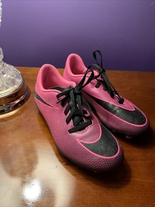 pink nike cleats
