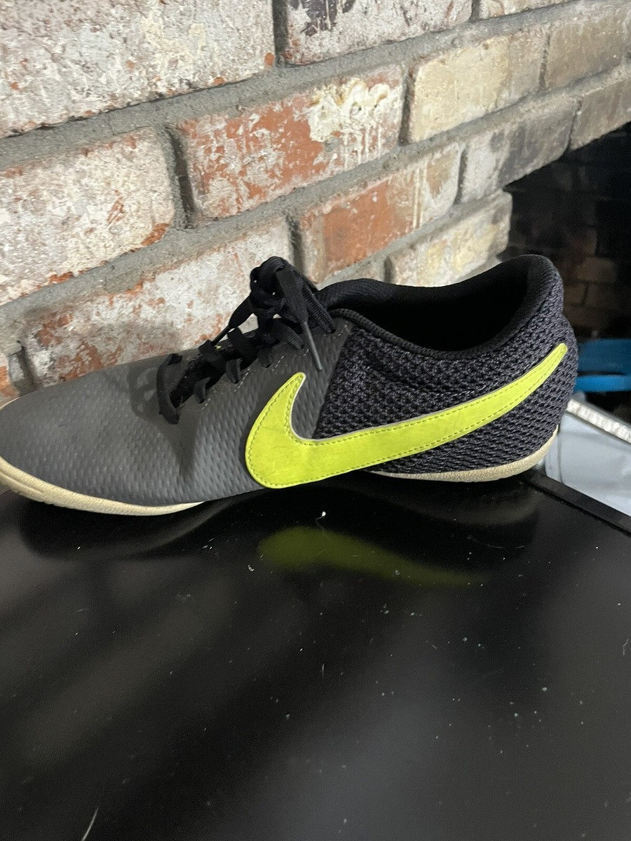 Nike Mens Elastico Pro III IC Indoor Court Shoes Size 9.5