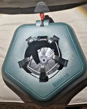 Krinner Tree Genie L Tree Stand with Water Level Indicator 2"-7" Trunks