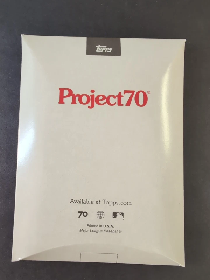 2021 Topps Project 70 1990 Mike Trout #79 por Alex Pardee - Imagem 3 de 3