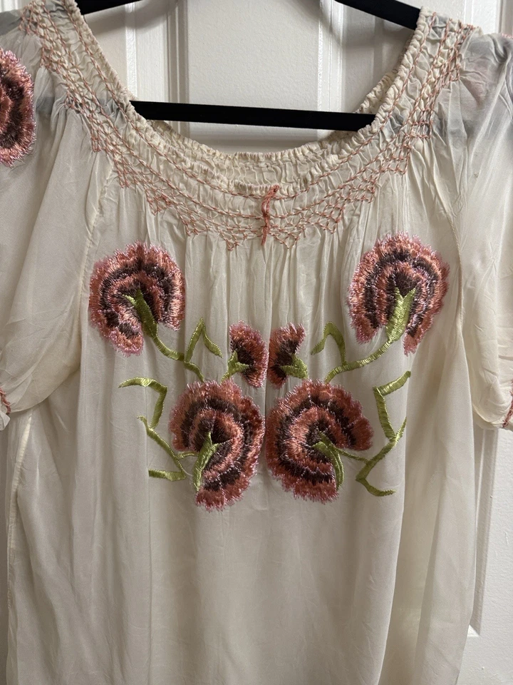 Top campesino bordado floral vintage años 70 Foto 3 de 4