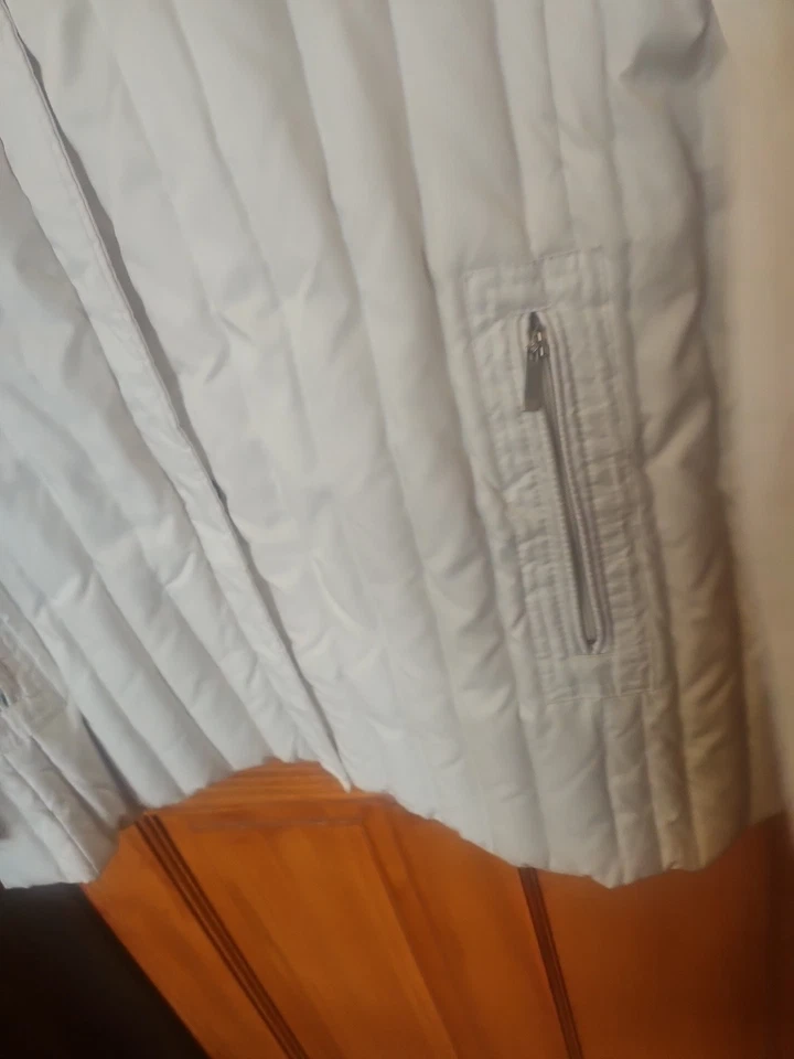 Chaqueta Kenneth Cole Reaction para mujer blanca plumón acolchado capucha de piel real talla 3X  Foto 2 de 4