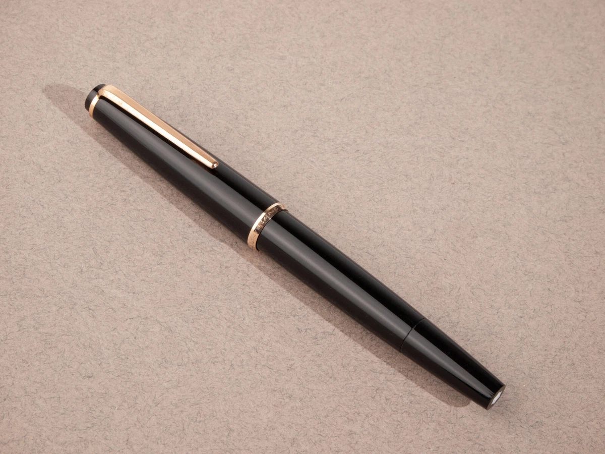 Montblanc 32 hot sale