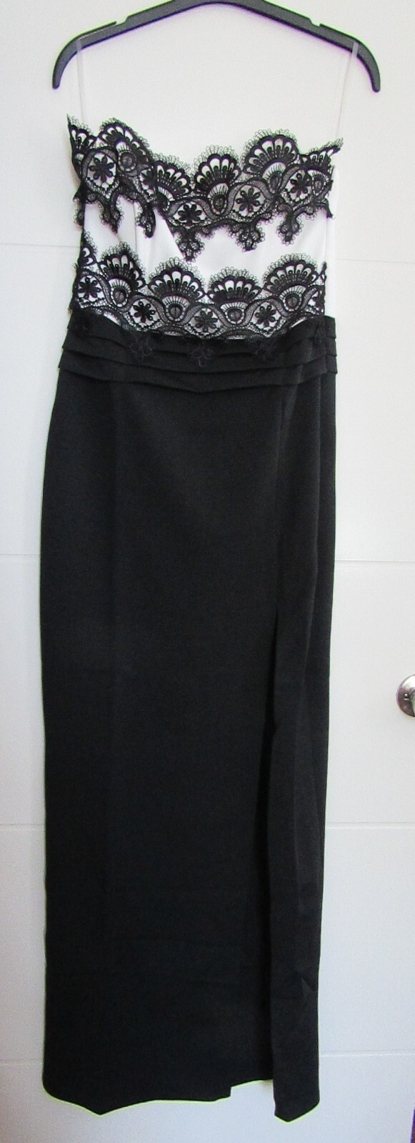 Picture 1 of 24