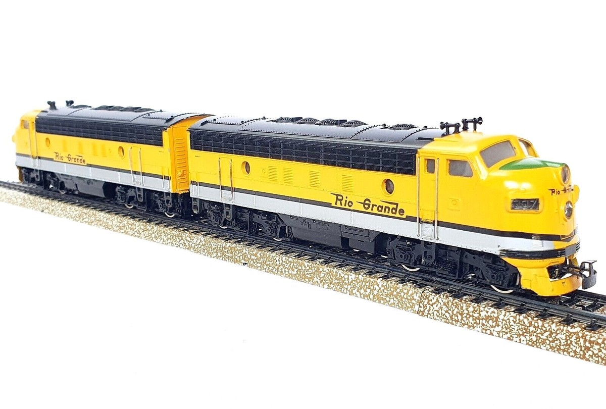 Marklin AC HO 1:87 USA RIO GRANDE EMD F7 DIESEL LOCOMOTIVE 4060 +