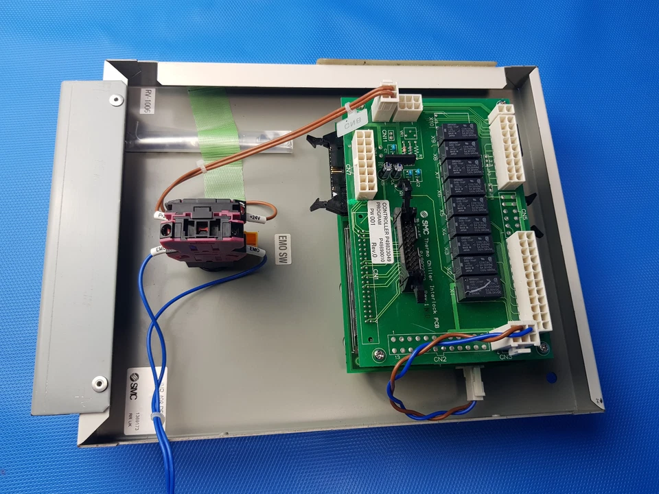 SMC INR-498 Thermon Chiller INR-498-P525 Controller P49823049 Inkl. MwSt  - Bild 4 von 4