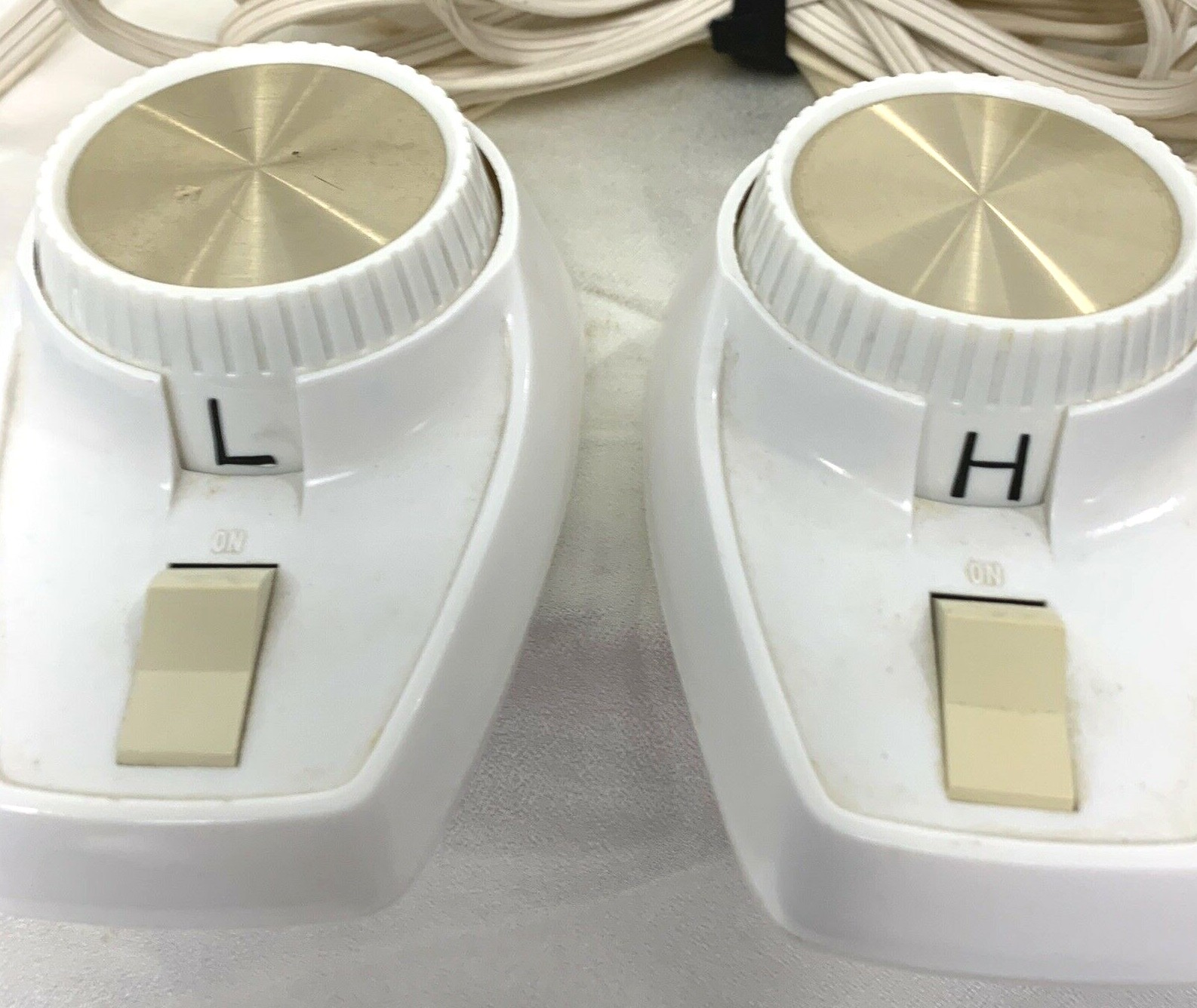 Electric Blanket ® Duel Temperature Control for Full, Queen, or King Blanket