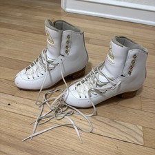 Jackson figure skates size 6.5 B