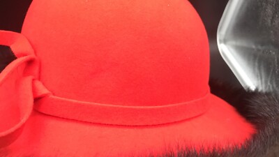 Vtg 1960s Mr John Excello Red Wool Vinyl Bow Brimmed Chapeau Hat Mr John | Accessories | Vtg 96s Mr John Excello Red Wool  main image 2