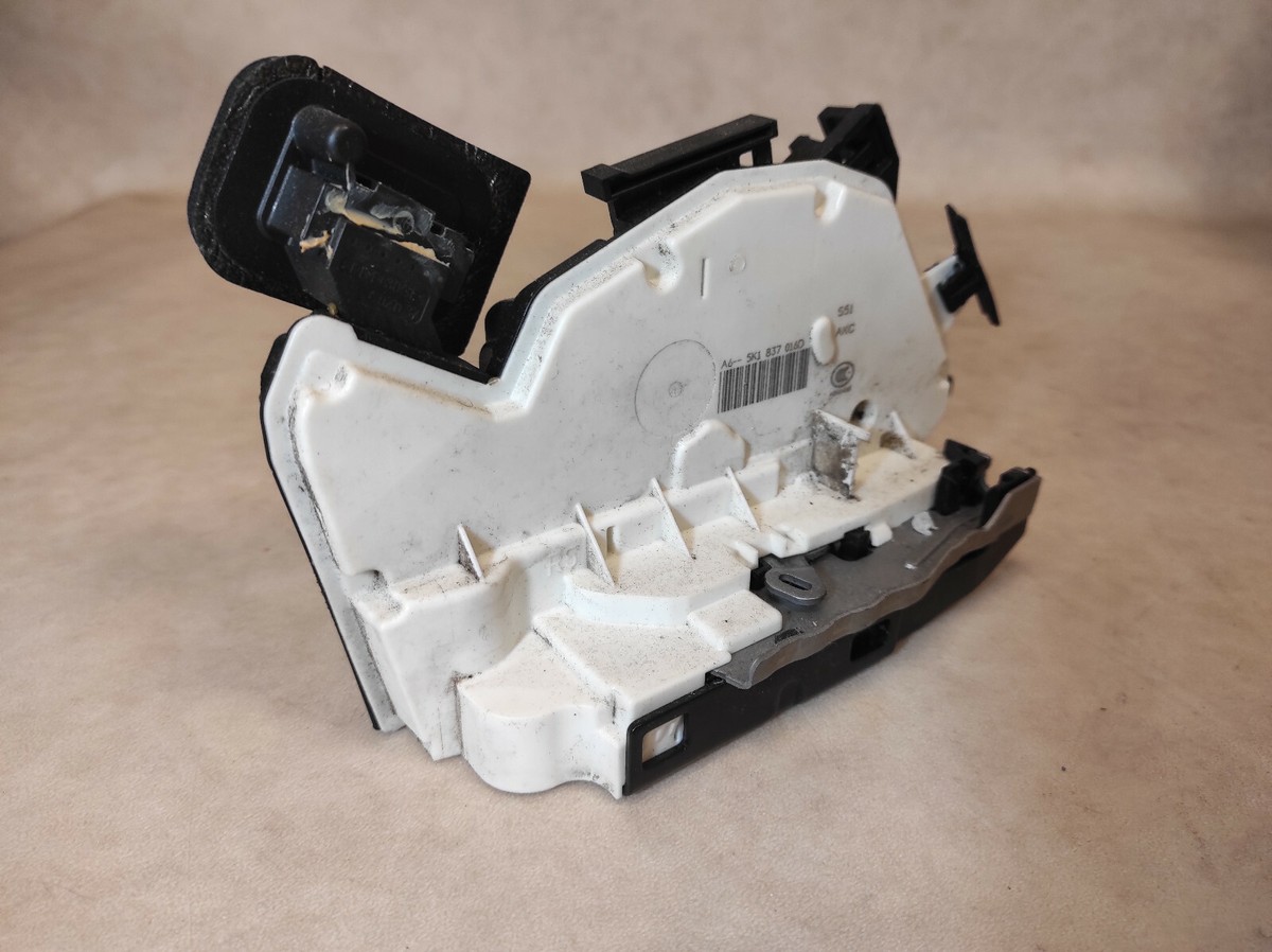 VOLKSWAGEN GOLF VI 2012 - LOCK DOOR FRONT RIGHT, 5K1837016D, 5K1