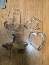 Cookie cutters set up four