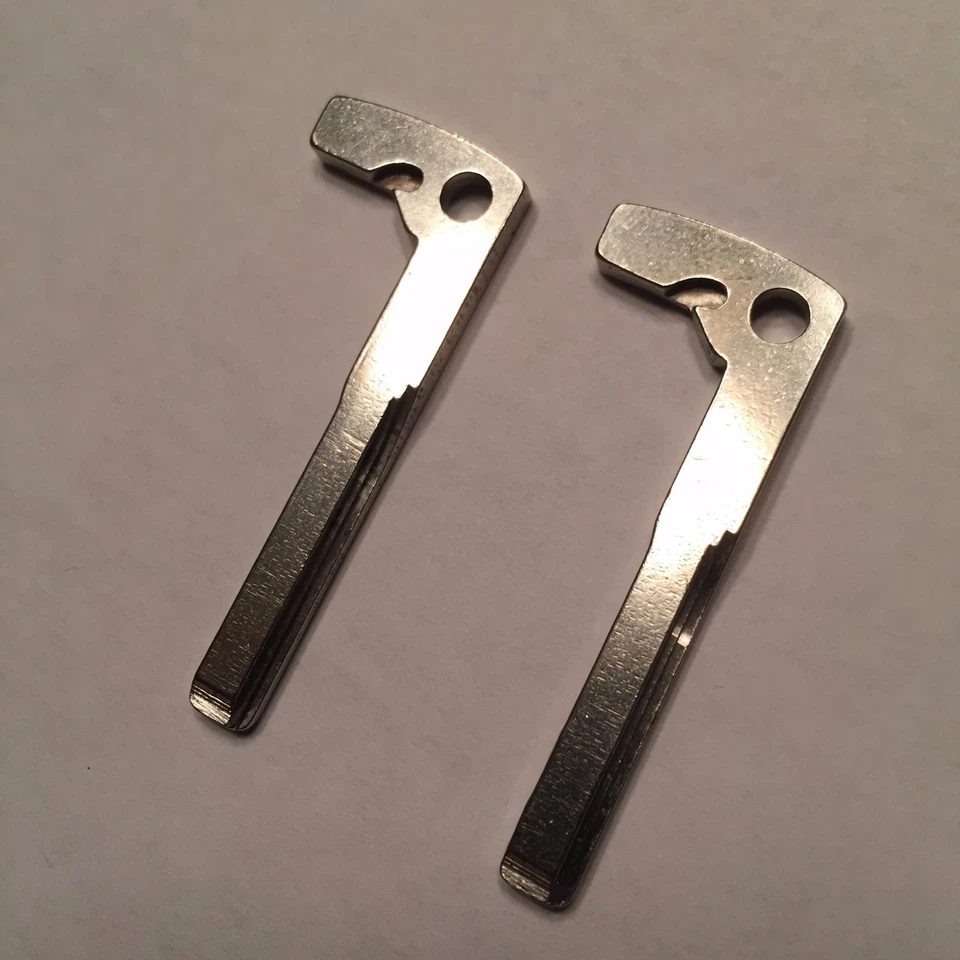 2 NUEVOS INSERTOS DE LLAVE SIN CORTAR CUCHILLAS DE EMERGENCIA PARA MERCEDES BENZ IYZDC11 DC10 DC07 Foto 4 de 4