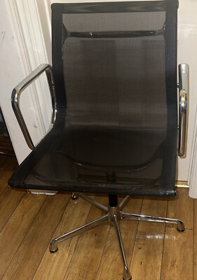 ICF Eames Stationary Office Arm Chair Black Mesh And Aluminum EUC made in Milan
