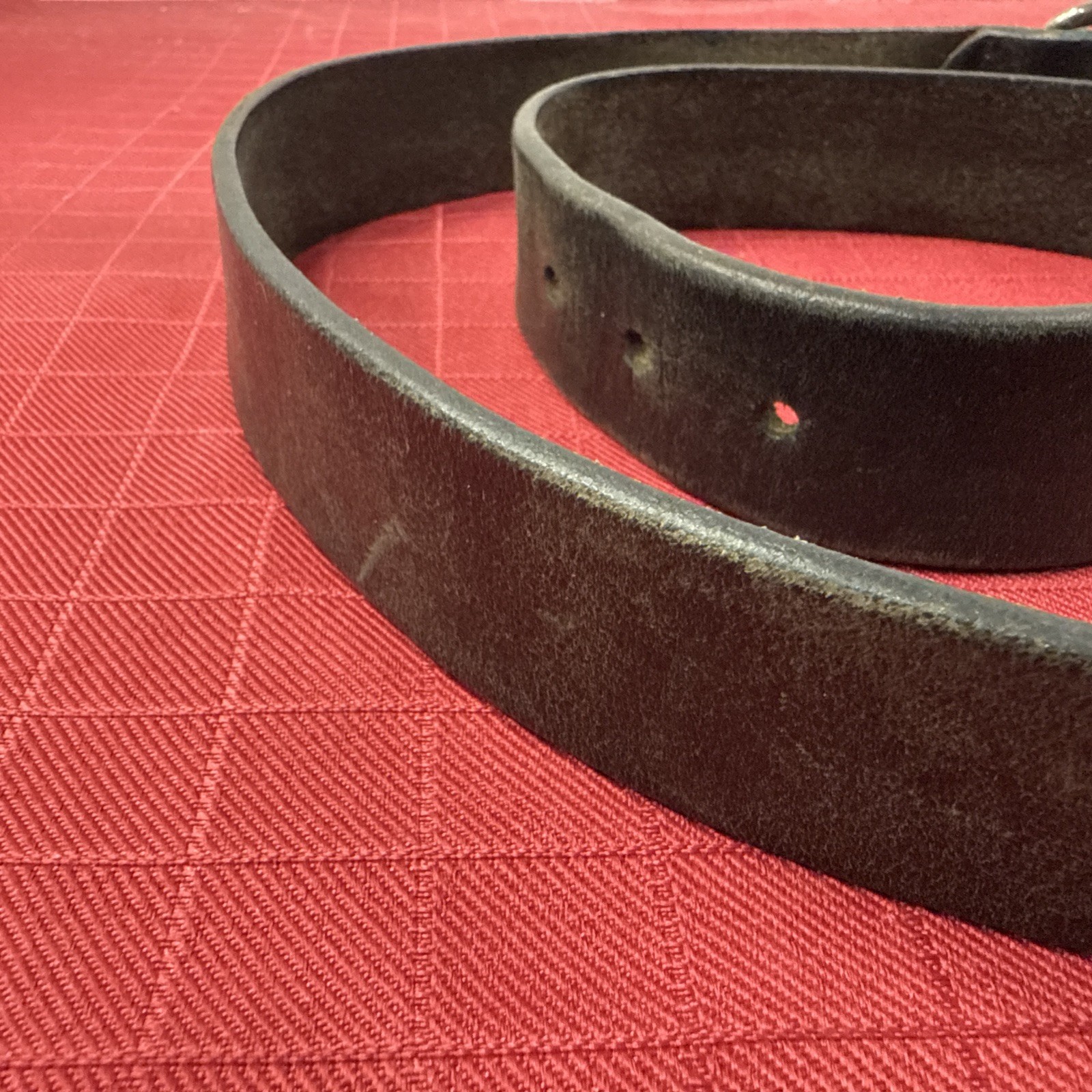 MOSSIMO Solid Dark Brown Well Worn All Leather Be… - image 6