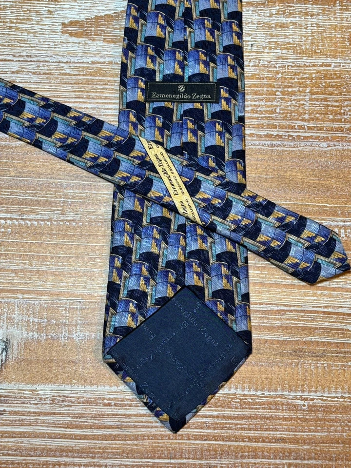 ERMENEGILDO ZEGNA Men's 100% Silk Necktie ITALY Luxury Geometric Blue/Gold 40” - Image 2 of 4