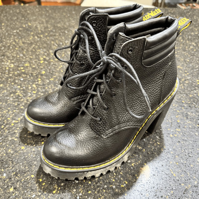 Doc Martens Persephone Black Pebbled Leather Heel Boots. Size