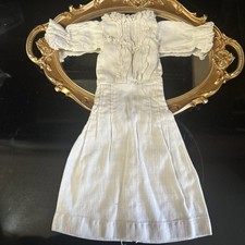 Antico vestito bambola per bambola Bourdoir o bambola testa di Cina o bambola Parian Bed Doll