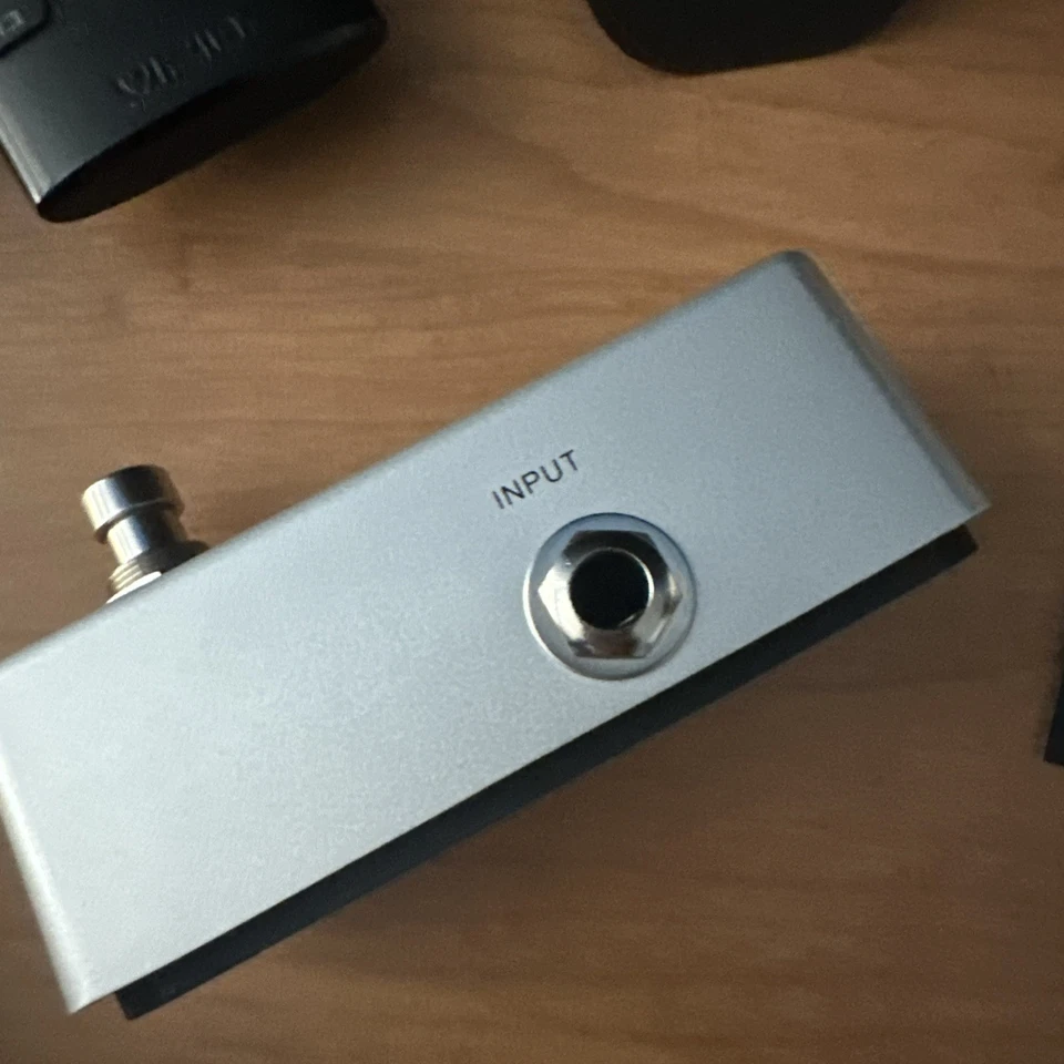 Rowin Tuner Pedal Guitar Bass - Image 2 of 3