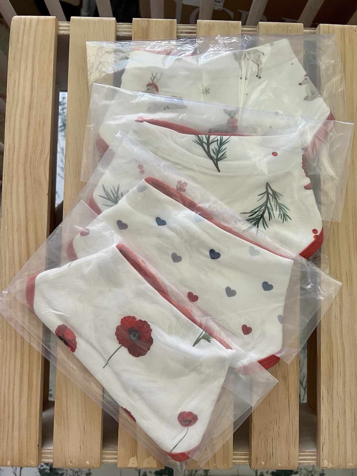 *NIB* Bundle Kyte Baby Bibs Cloud Reindeer Poppies Rainbow Heart Winterberry